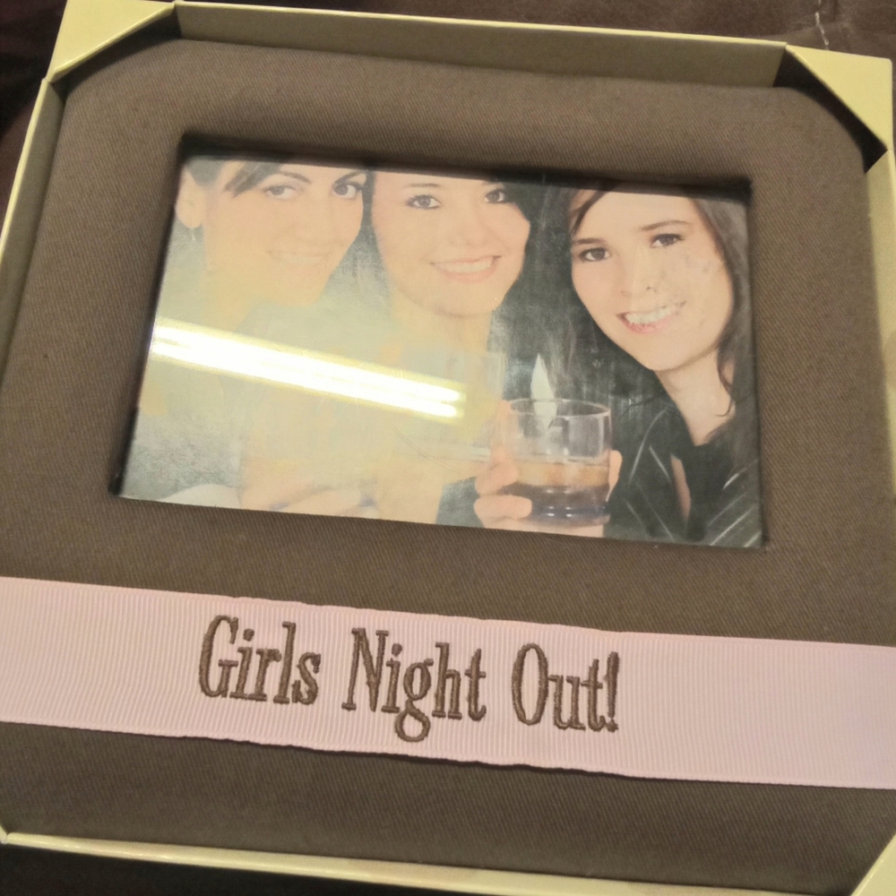 Kohl's Brown and Pink 'Girls Night Out!' Picture Frame
